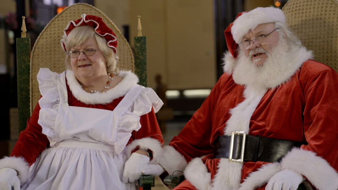 Stitch Holiday Stories - Santa Claus