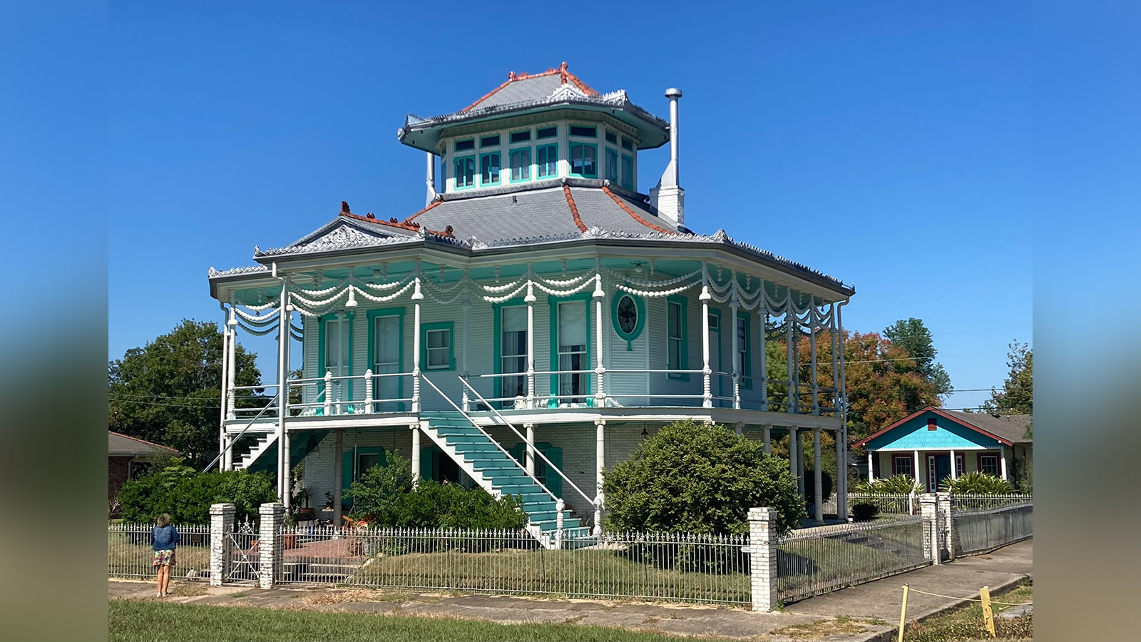 riverboat house in new orleans