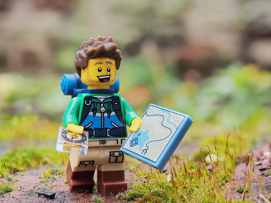 hiker-walker-rambler-lego