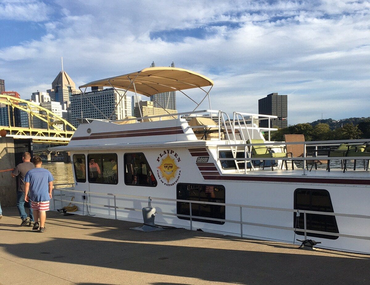 Pittsburgh houseboat