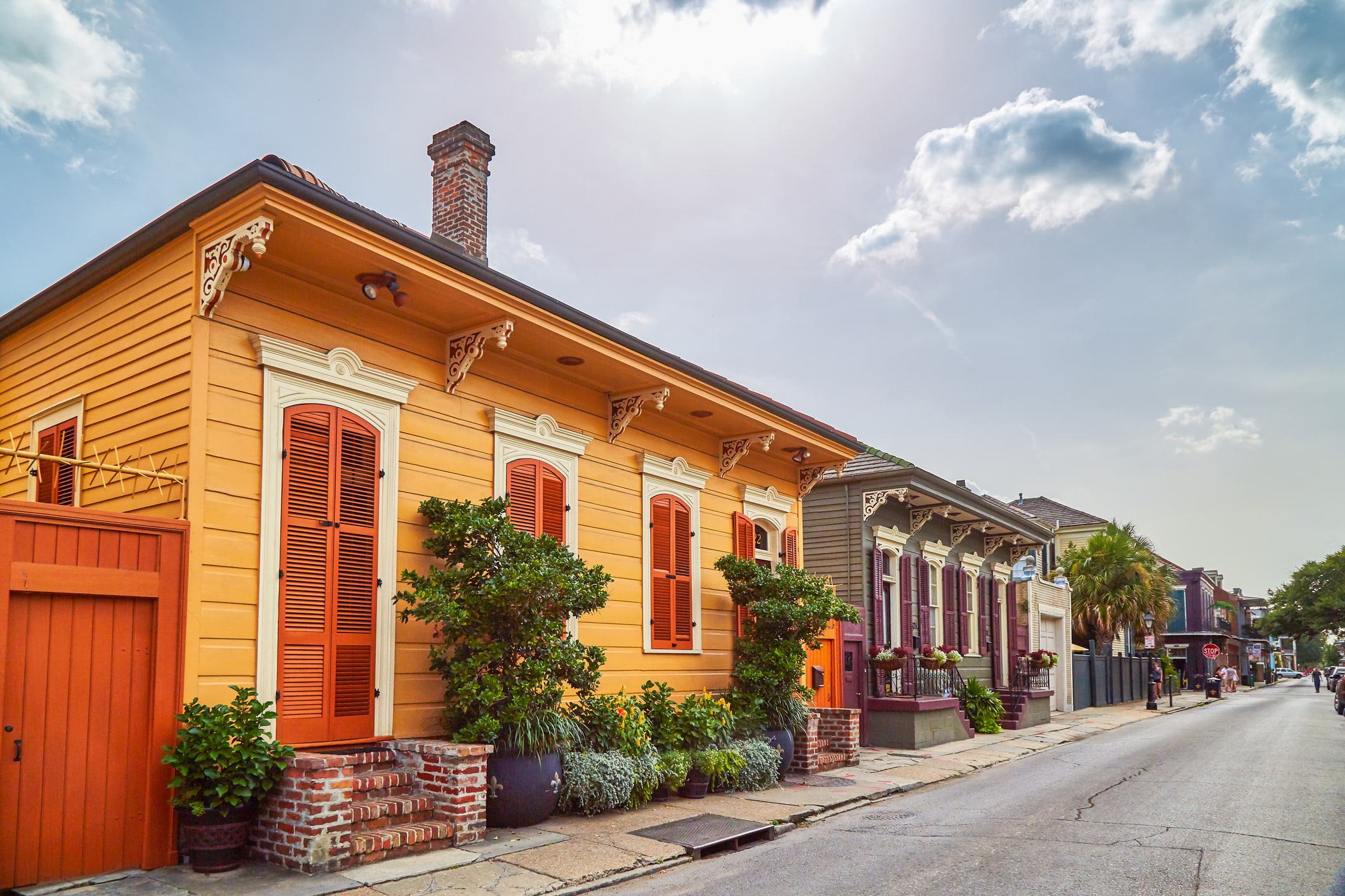 Colourful houses in the streets of the French Quarter in the city of New Orleans