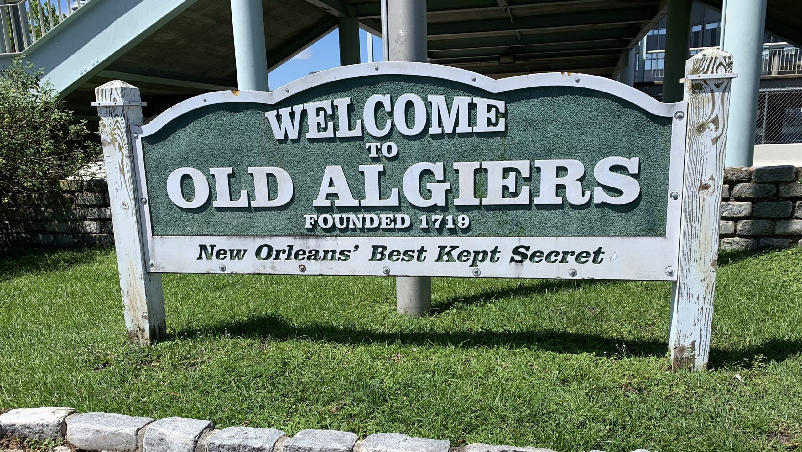 Hungry? Check out these hidden Algiers Point gems