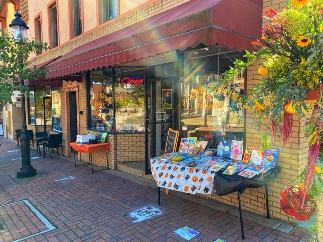 Independent Bookstores Pittsburgh