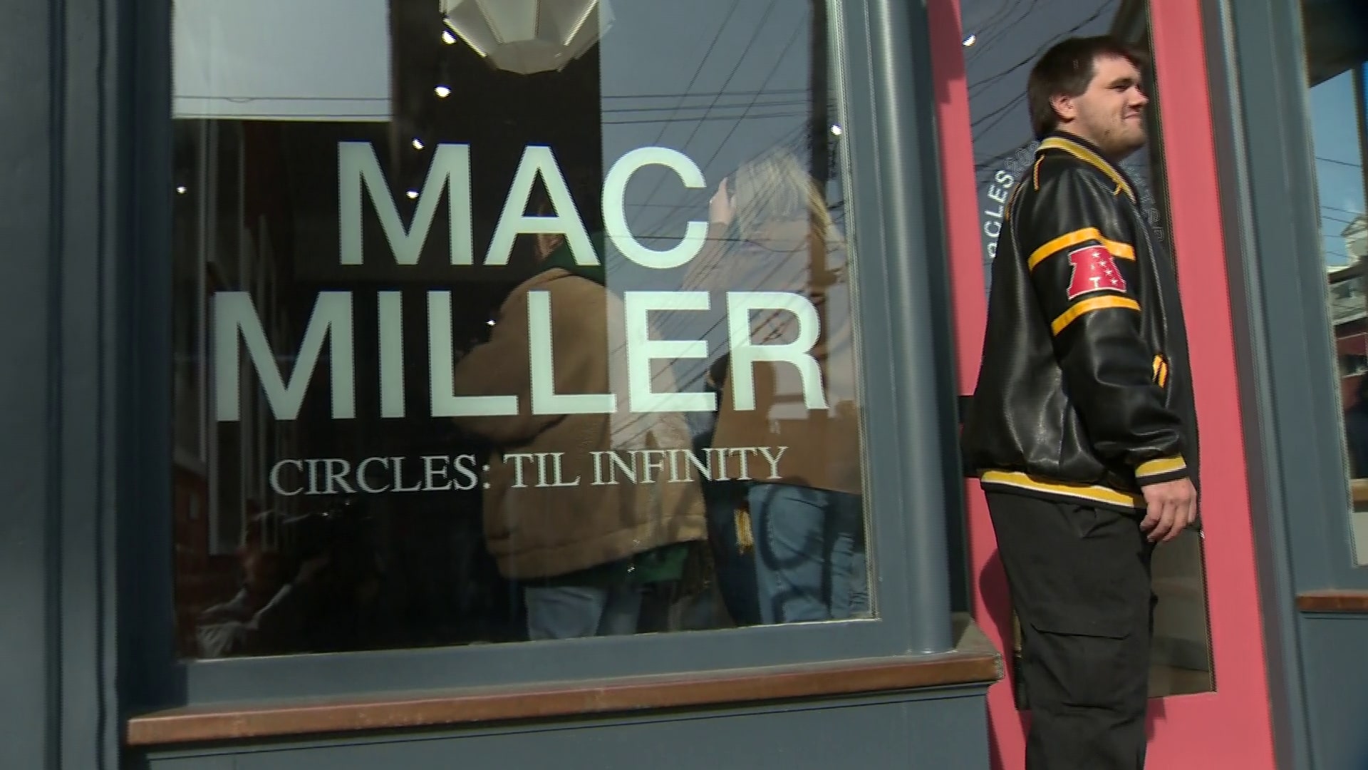 Mac Miller "Circles" Pop-Up