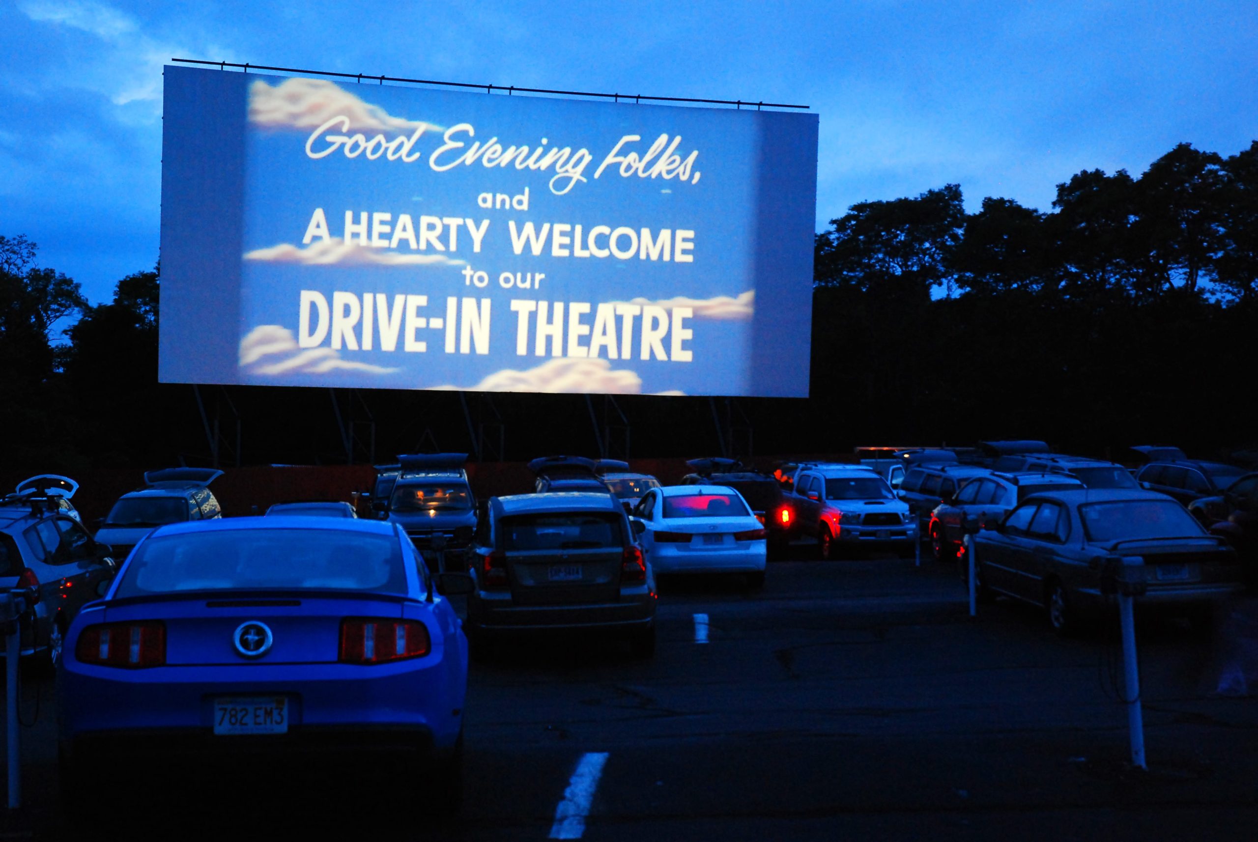 A Guide To All Of The Pittsburgh Drive-in Movie Theaters